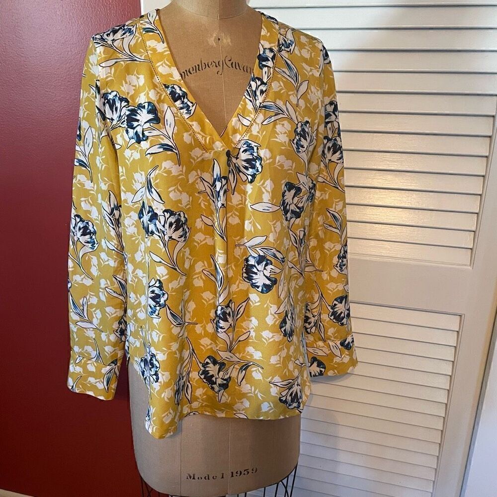 J CREW | floral yellow blue white v neck pullover blouse XS